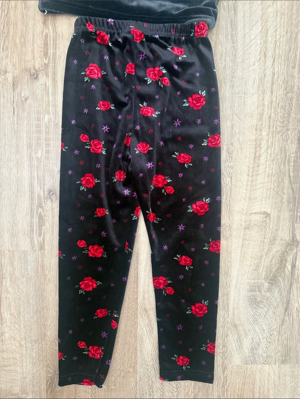 OshKosh B'gosh Girls Black Velvet Top with Black Rose-Print Leggings Set
